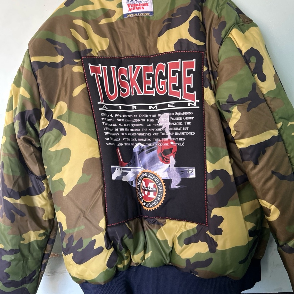 Black Jacket - Picture 9 of 10